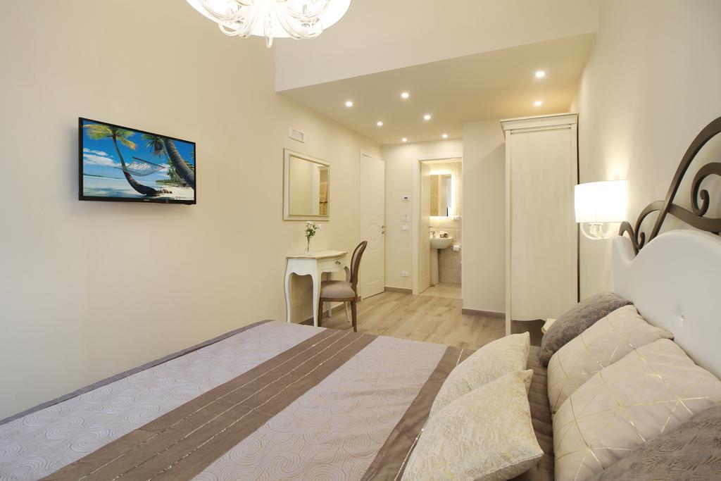 Lucca In Chic - No Ztl - Free Parking - Old City At 10Min By Walk Ngoại thất bức ảnh