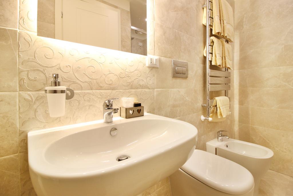 Lucca In Chic - No Ztl - Free Parking - Old City At 10Min By Walk Ngoại thất bức ảnh