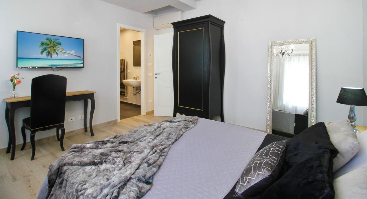 Lucca In Chic - No Ztl - Free Parking - Old City At 10Min By Walk Ngoại thất bức ảnh